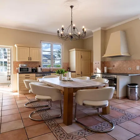 Kaiserbad-heringsdorf-exklusives-ferienappartement-salon Heringsdorf (Usedom)