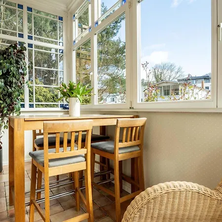 Kaiserbad-heringsdorf-exklusives-ferienappartement-salon